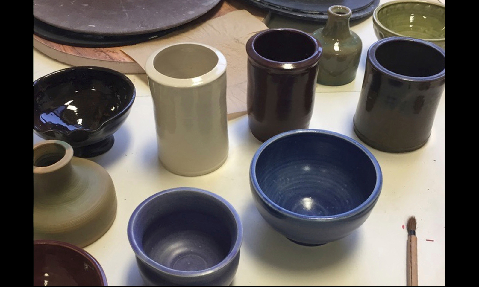 Ceramics cups and bowls